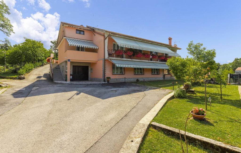 Apartman Nora Mucici Exterior photo